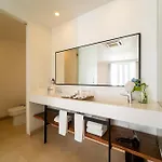 Nacar Hotel Cartagena, Curio Collection By Hilton