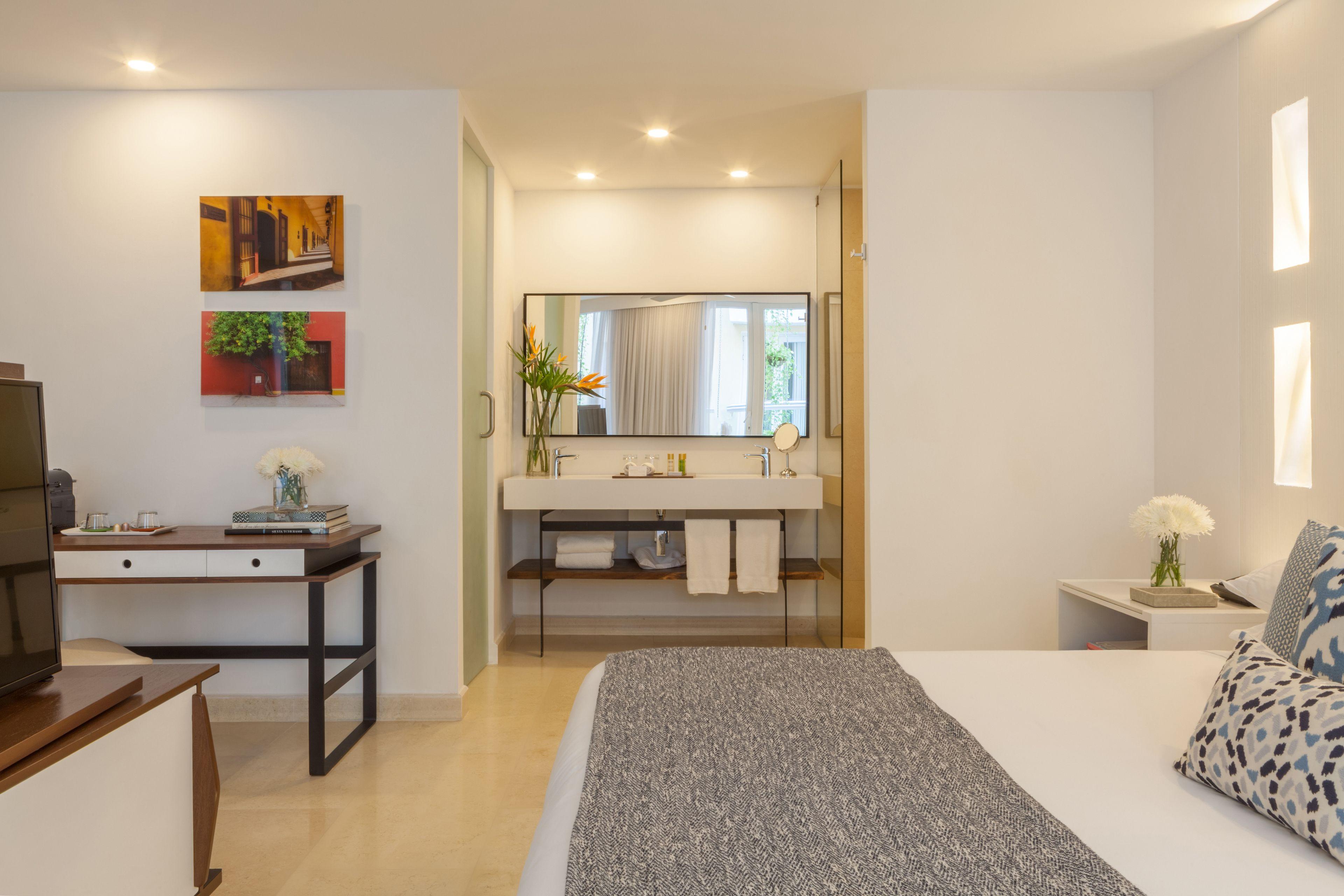 Nacar Cartagena, Curio Collection By Hilton Cartagena