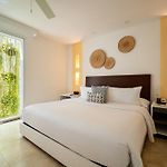 Nacar Hotel Cartagena, Curio Collection By Hilton