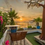 Nacar Hotel Cartagena, Curio Collection by Hilton