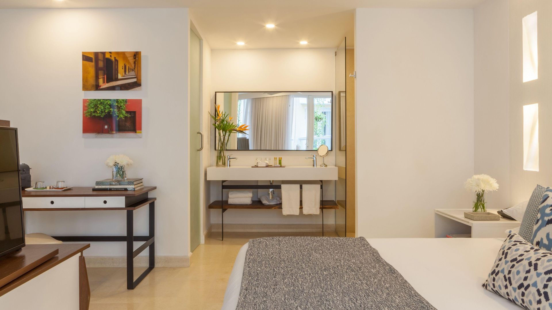 Nacar Cartagena, Curio Collection By Hilton Cartagena
