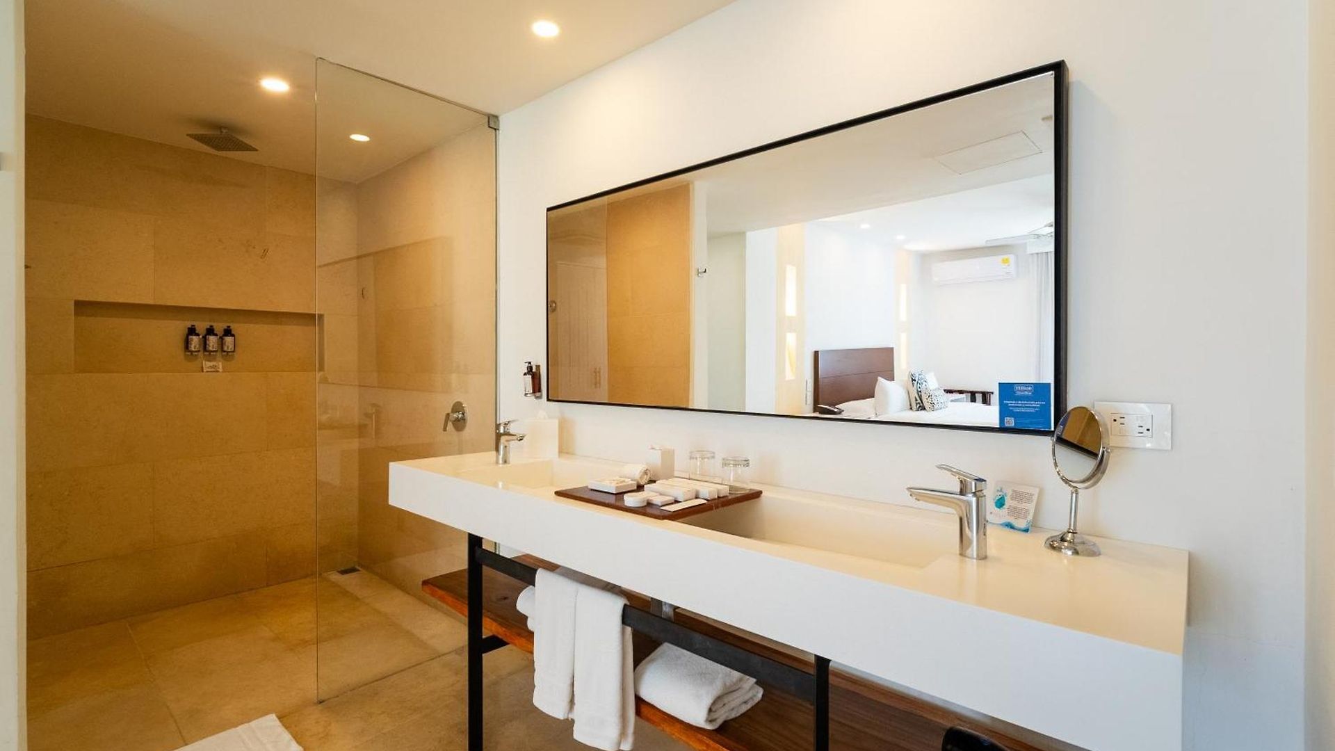 Nacar Cartagena, Curio Collection By Hilton Cartagena
