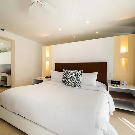 Nacar Cartagena, Curio Collection By Hilton 4*