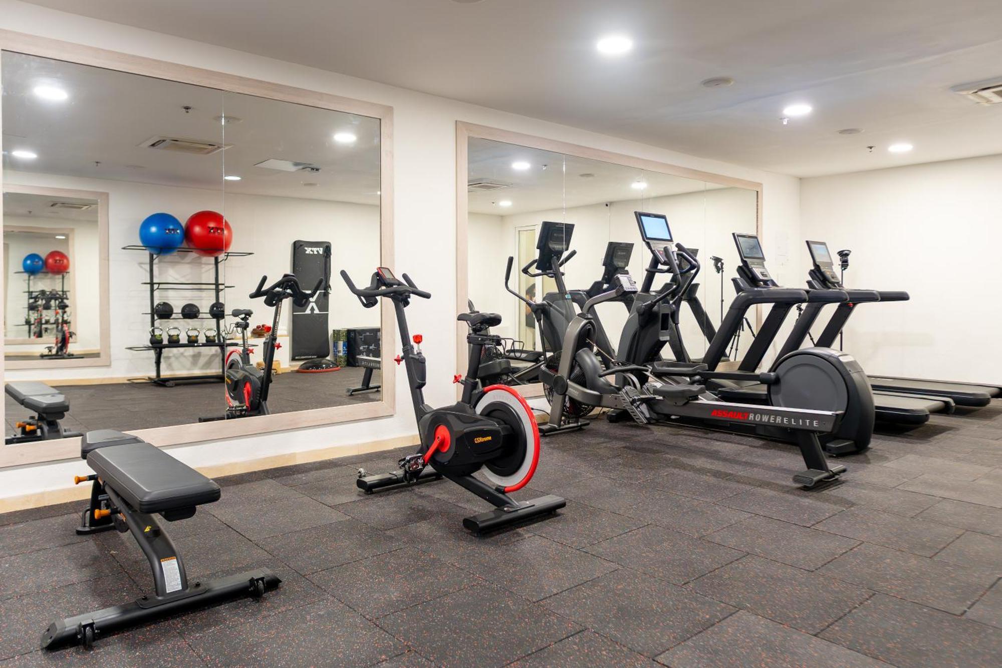 Nacar Cartagena, Curio Collection By Hilton
