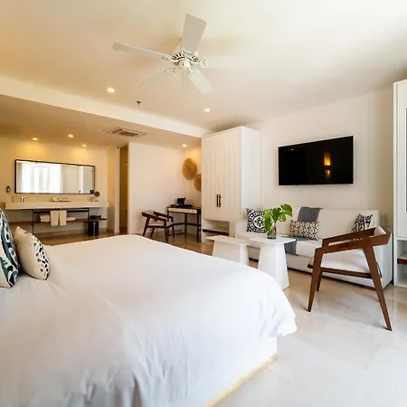 Nacar Cartagena, Curio Collection By Hilton Cartagena